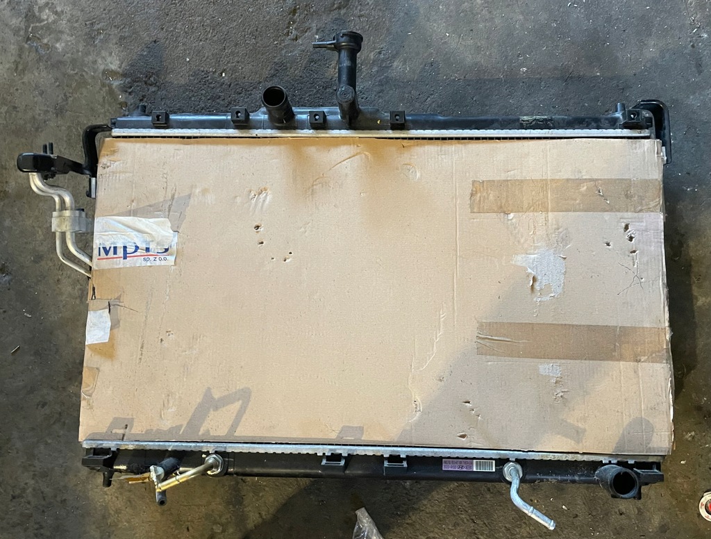 фото №1, Hyundai h1 h300 2.5 cdri 08- woda + кондиціонер