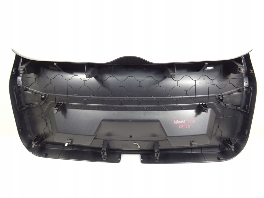 фото №10, Arona lift обивка крышки багажника 6f9867601b