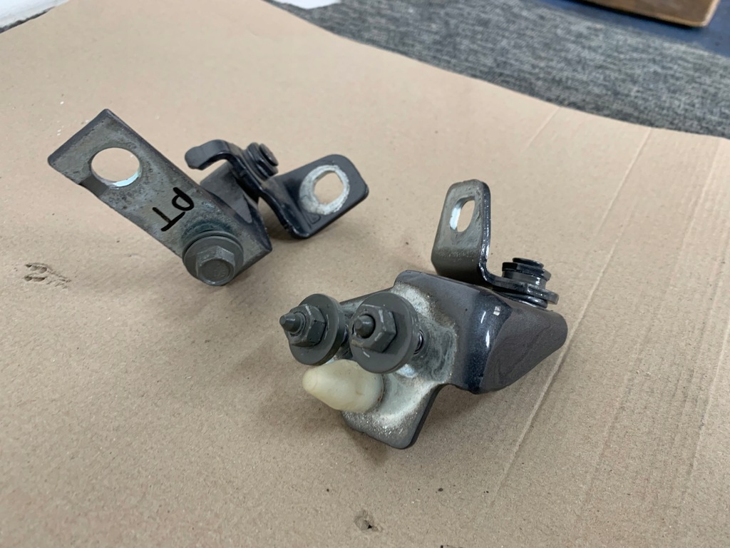 фото №8, Ford mustang mach-e rwd 21r петля петлі двері góra+ dół правий задня задні