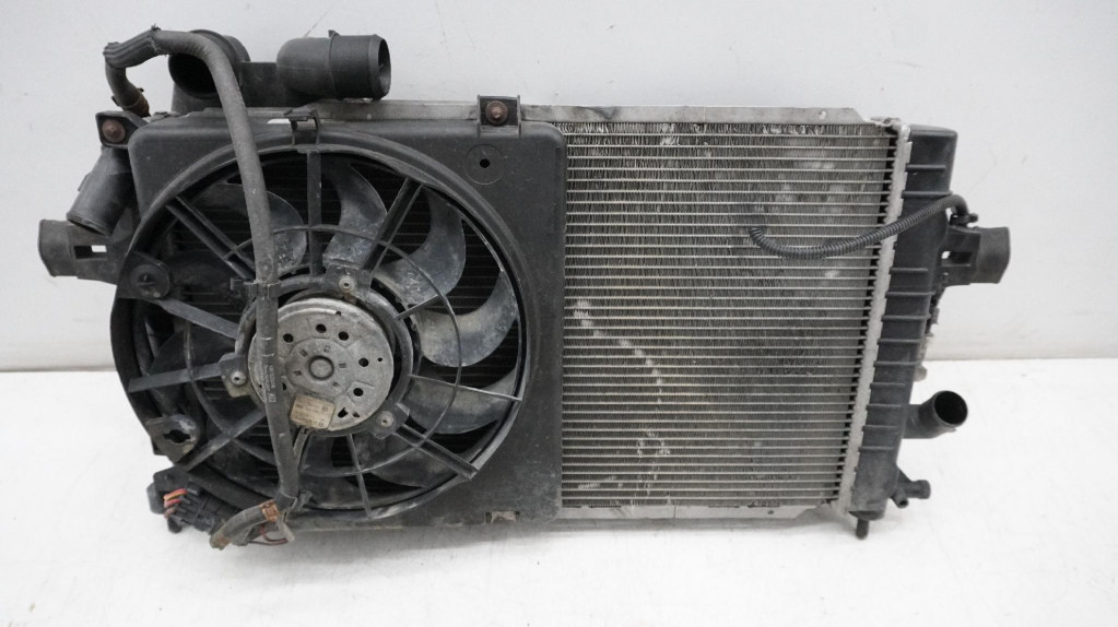 фото №4, Радиатор вентилятор радиатор opel zafira b 1.7 cdti 13241611 z17dtj