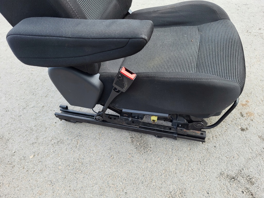 фото №5, Сиденье левый перед peugeot 5008 i europa