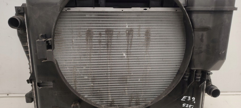 Радиатор воды бачок расширительный 1436060 bmw e39 с Разборки