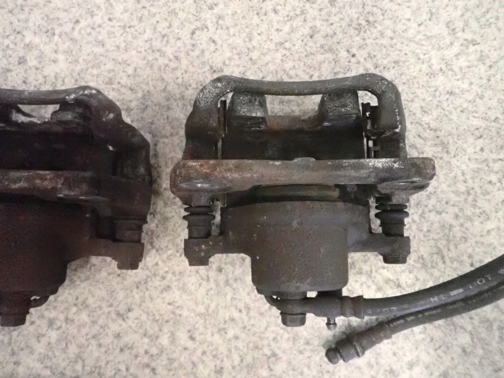 фото №8, Toyota yaris 99-05 суппорт передний правый lub левый