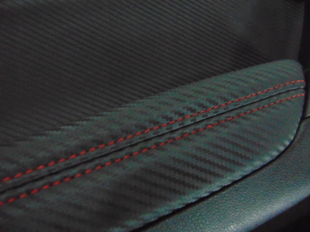 фото №2, Обшивка двері лівий перед renault megane iv rs