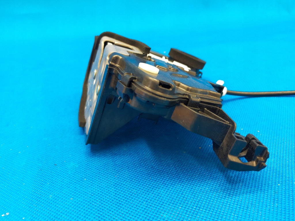 фото №8, Skoda kamiq 2023 r 1.5 tsi 110kw замок дверь левый задняя 10a839015b