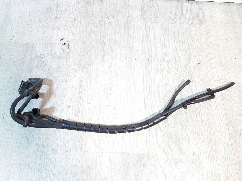 фото №1, Клапани вакууму шланг 2.0 ditd mazda 323f bj