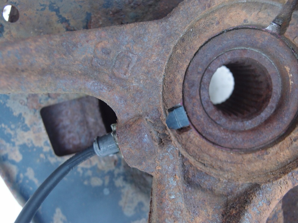 фото №11, Mcperson амортизатор правый перед mazda 2 1.4 d 09r