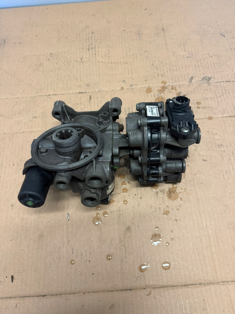 Купити Осушувач повітря iveco stralis 5801414923