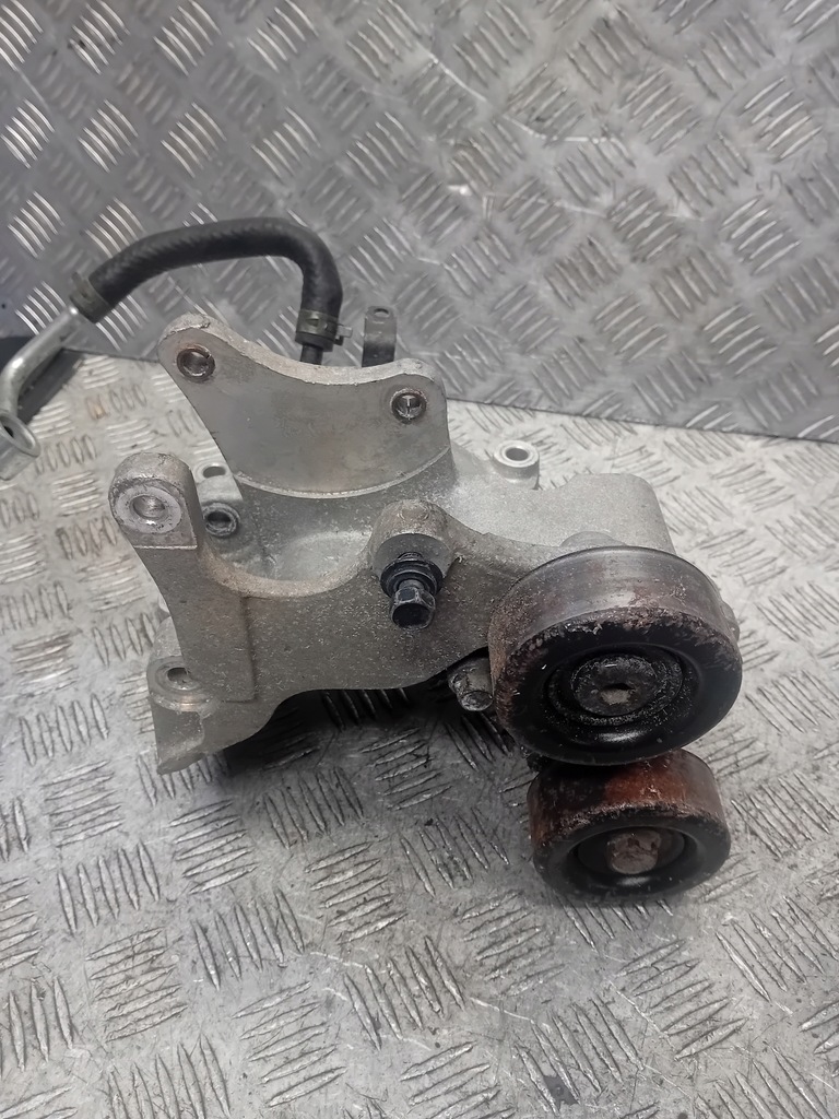 фото №1, Kia sportage ii 2.0crdi 140km кронштейн генератора