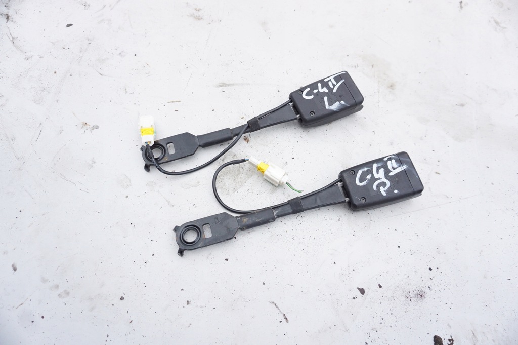 фото №1, Пряжка поперечина правый перед citroen c4 ii b7