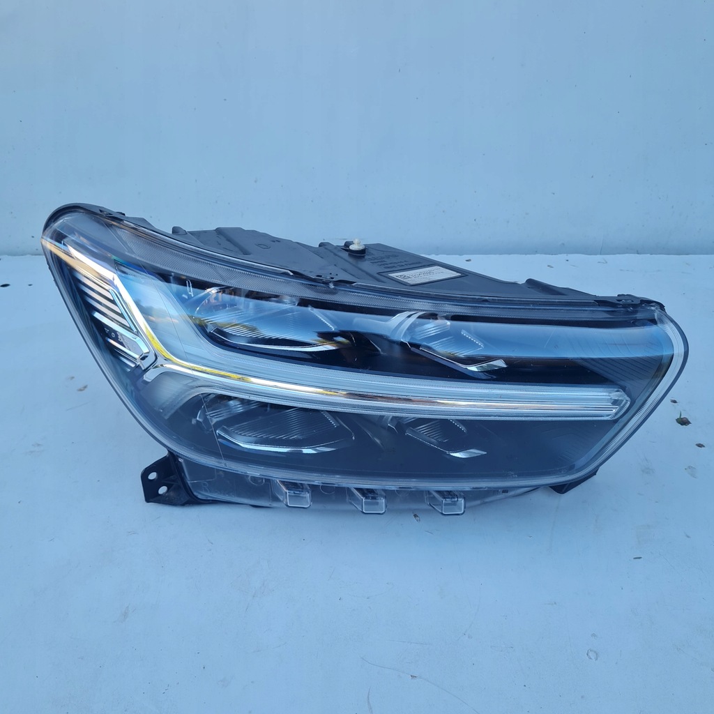 фото №1, Volvo xc40 лампа правий перед eu mid led 32342525