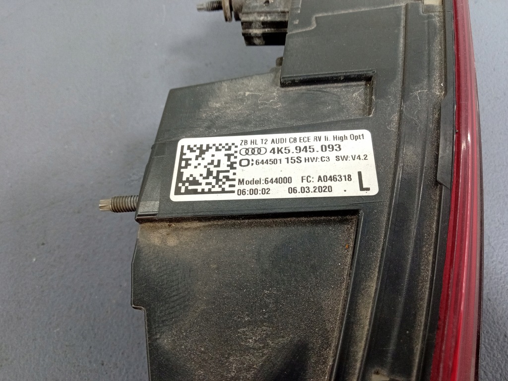 фото №5, Audi a6 c8 sedan лампа задняя левая w крышка 4k5945093