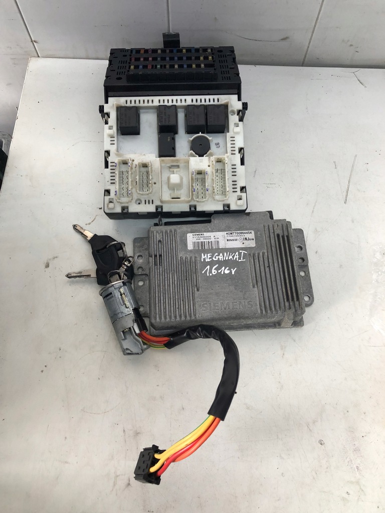 фото №1, Блок управления набор стартовый renault megane i 1.6 7700864454