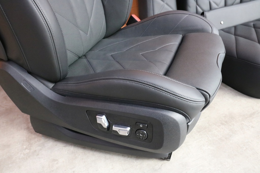фото №10, Bmw xm x8 g09 салон сиденья заднее сиденье обшивки individual вентиляция массаж