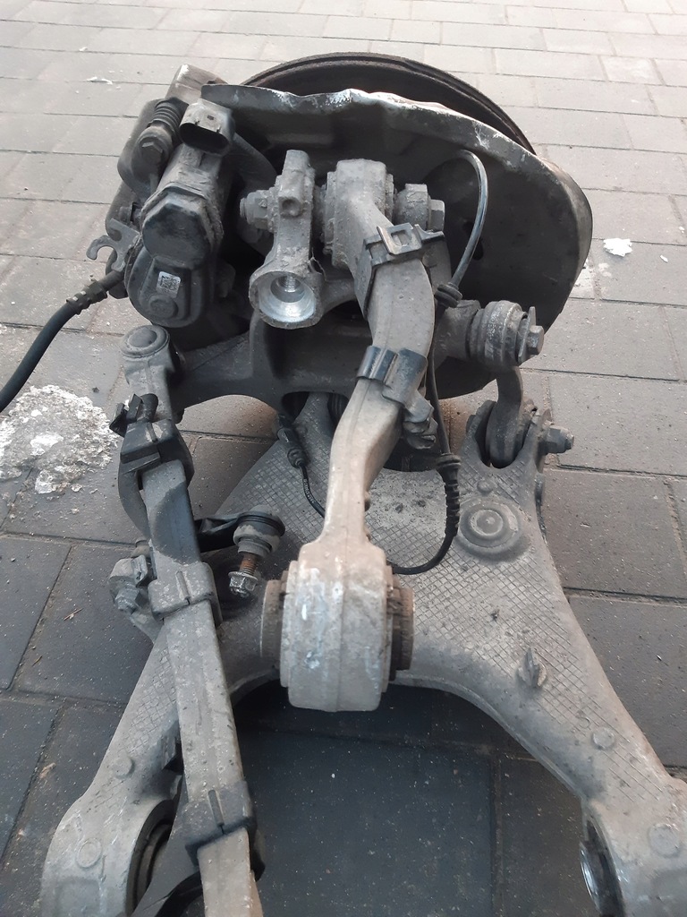 фото №3, Bmw 5 f10 поворотный кулак задняя левая ступица рычаги kpl