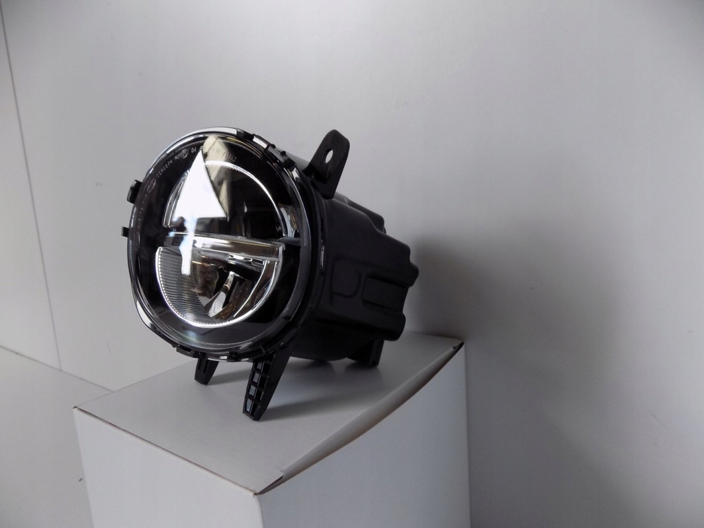 фото №1, Противотуманная фара led левый bmw 1/ 2 / 3 / 4 f20 / f30 - 4389