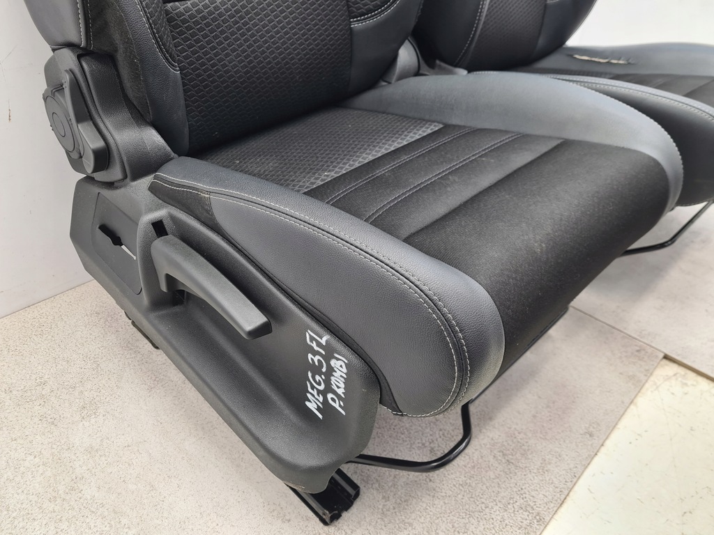 фото №8, Renault megane iii lift сиденья заднее сиденье кожа kombi