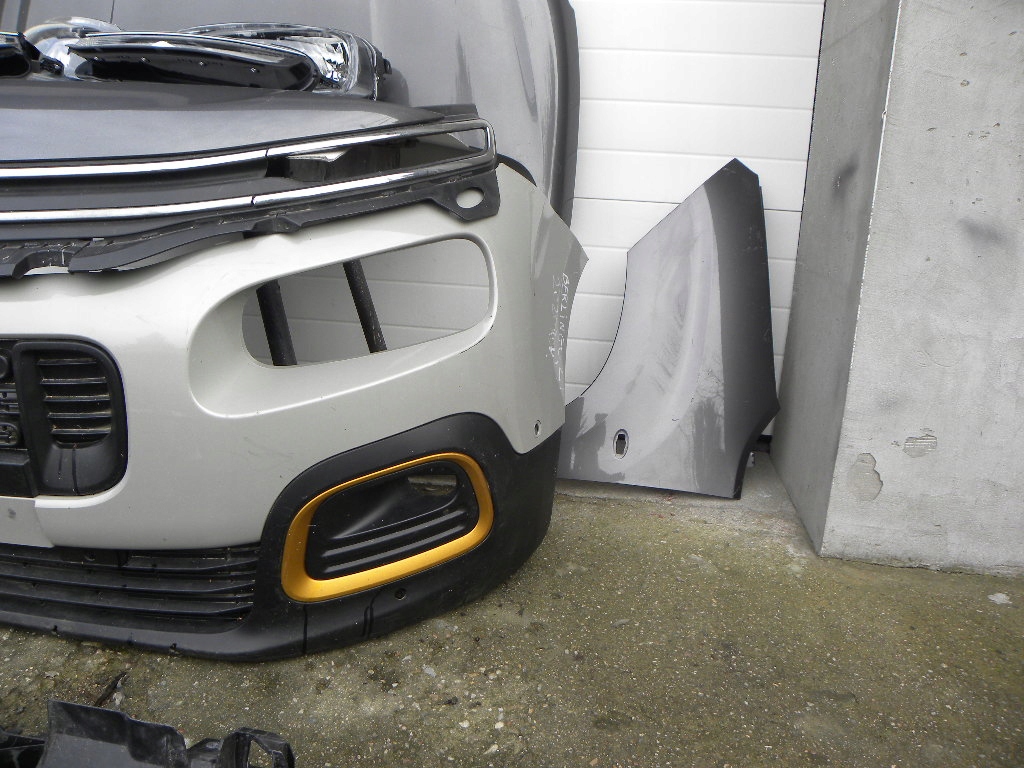 фото №5, Citroen berlingo iv,4 капот po delikatnym gradzie, бампер лампы