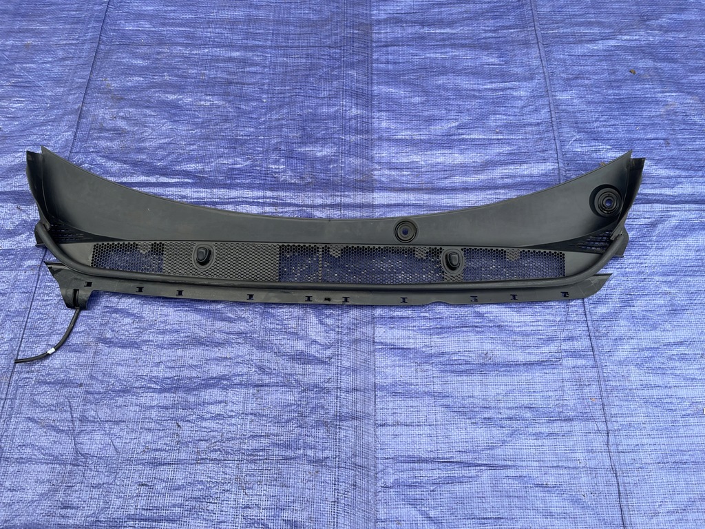 фото №1, Peugeot 308 t9 жабо верхний