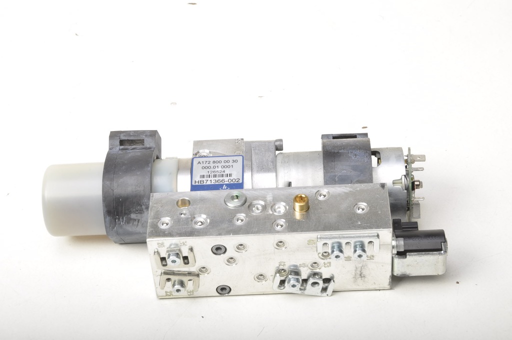 фото №1, Mercedes w172 r172 насос крыша a1728000030