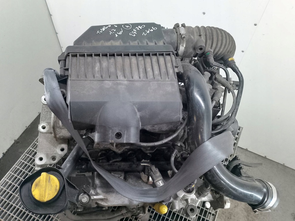 фото №1, Двигатель renault twingo ii 07-14 d4fk780 1.2 tce 100km 1.2 16v