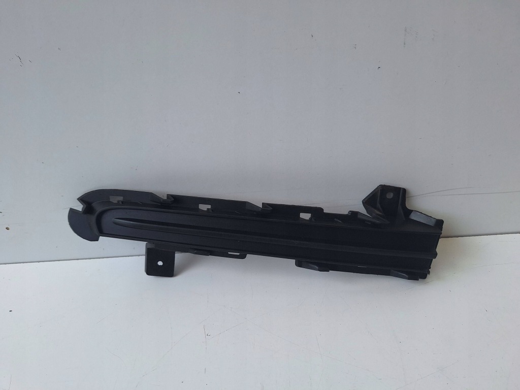 фото №1, Volvo v40 решітка бампера ліва 31407760 оригінал