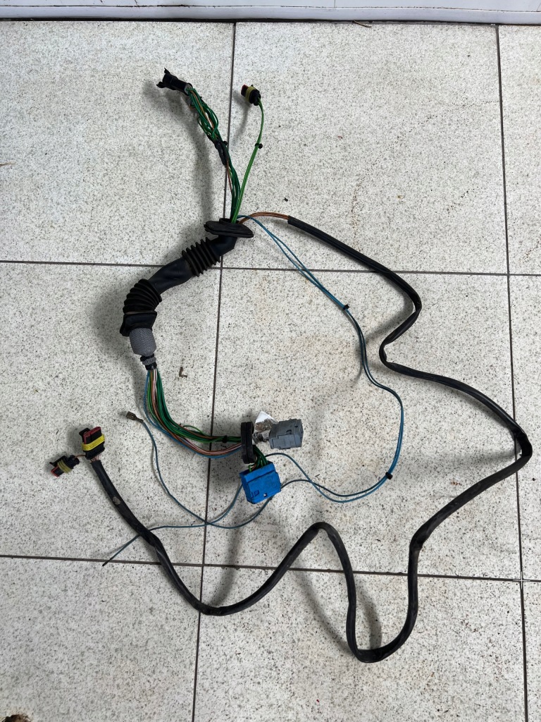 фото №1, Электропроводка жгут дверь правых eurocargo trakker