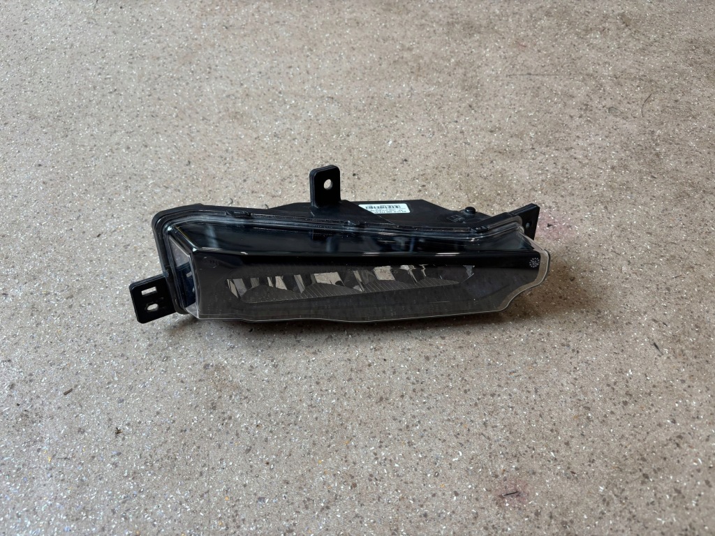 Лампа противотуманная передняя перед сторона правая bmw x3 g01 9492772 с Разборки