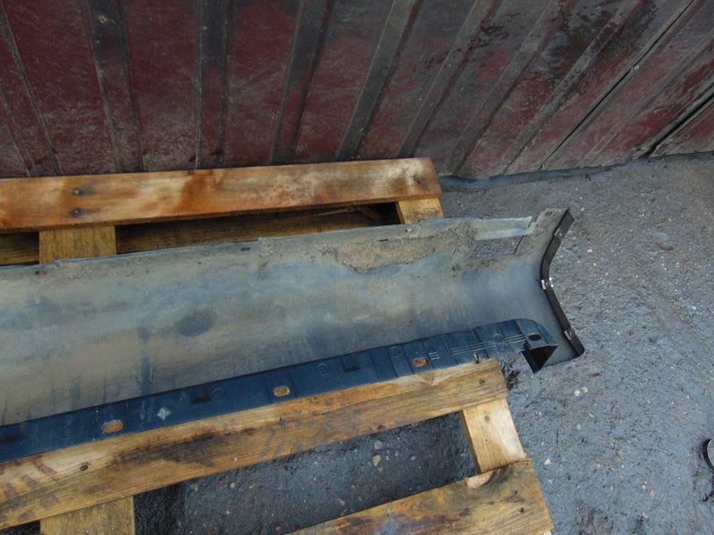 фото №7, Молдинг накладка порог правая lz9y tt 8j 8j0853856d