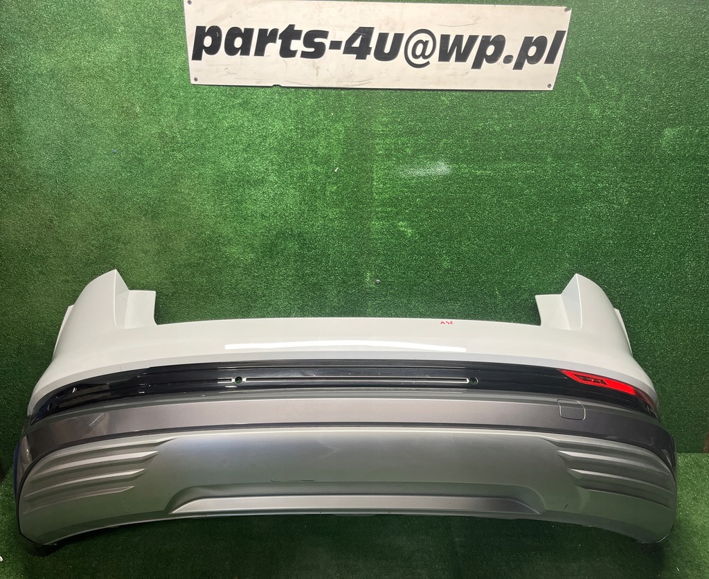 фото №1, Audi e-tron бампер задня