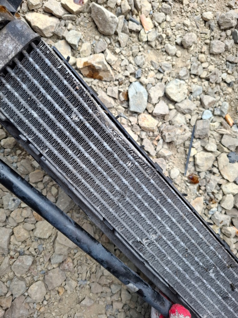 фото №4, Mercedes w222 4.7 bi turbo радіатор оливи масляна корпус справна