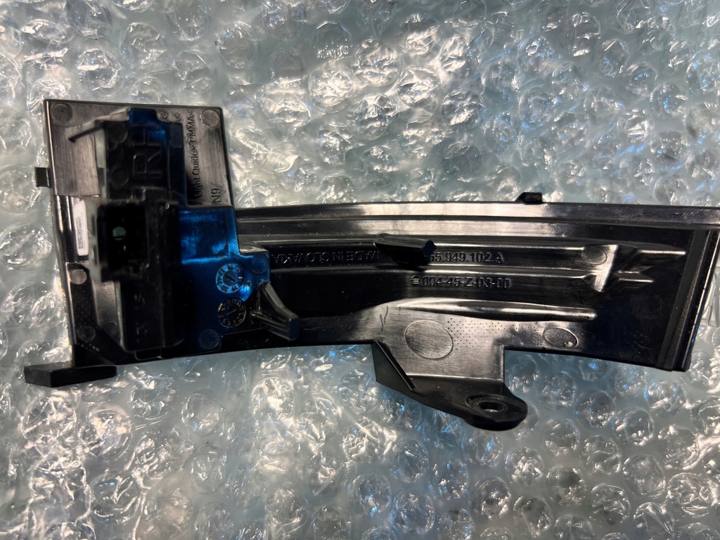 фото №7, Skoda kodiaq поворотник правый зеркало новый оригинал 565949102a