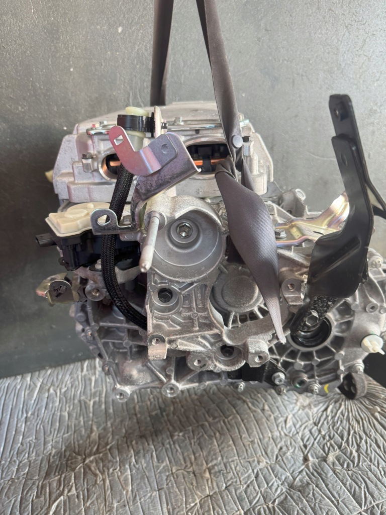 Двигатель электрический renault megane v e-tech 6am408 Недорого