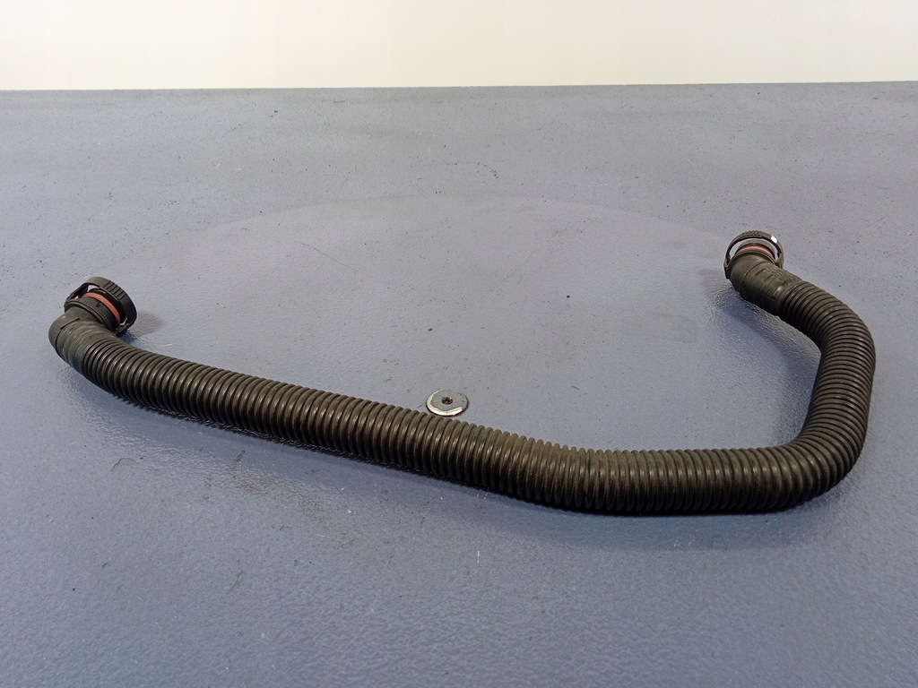 фото №1, Cayman 981 3.4 шланг вентиляции 9a110752020