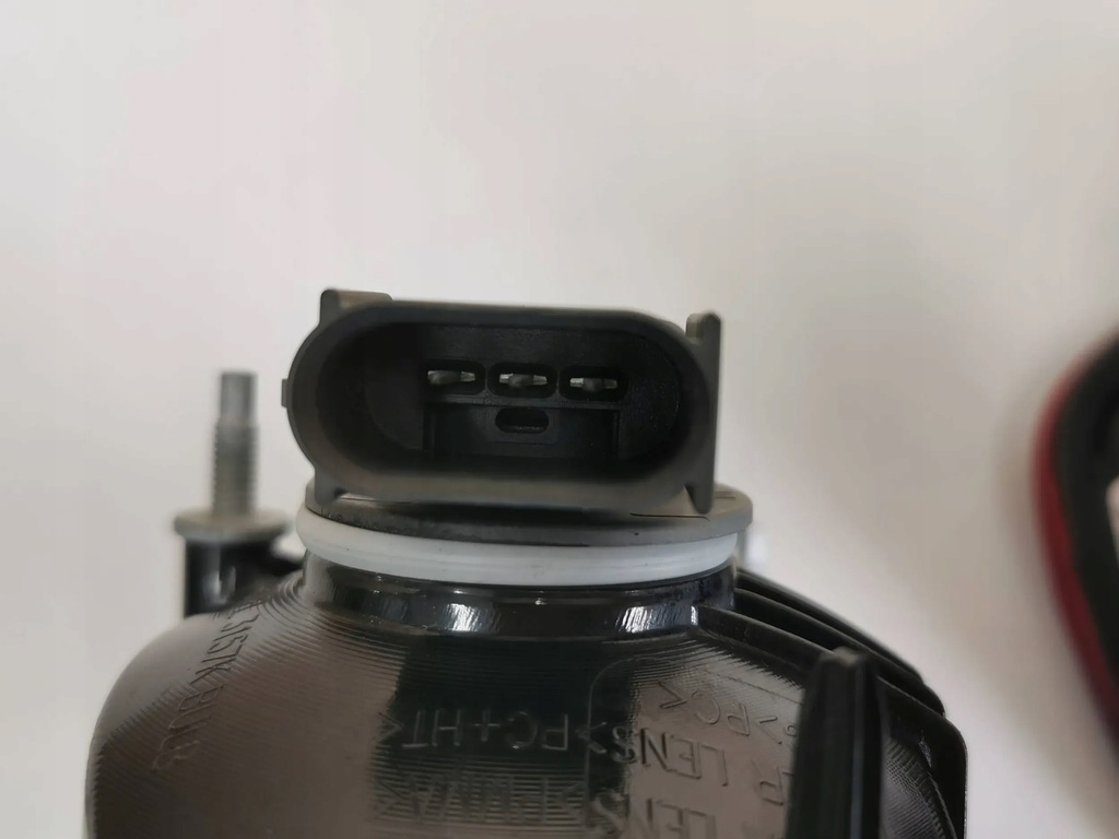 фото №14, Лампи, рамки задні chevrolet camaro 27.