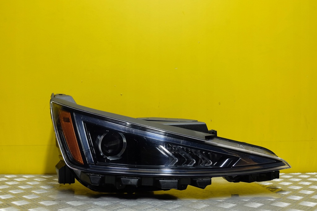 фото №1, Hyundai elantra 2019 2020 фара лампа r usa