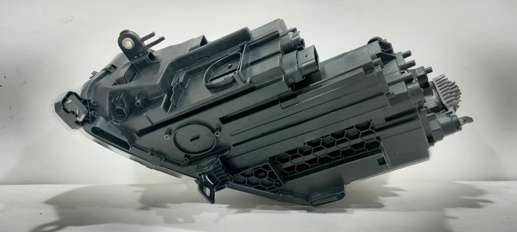 Фара права передня правий перед vw tiguan 3 3 571 full led 24- Доставка