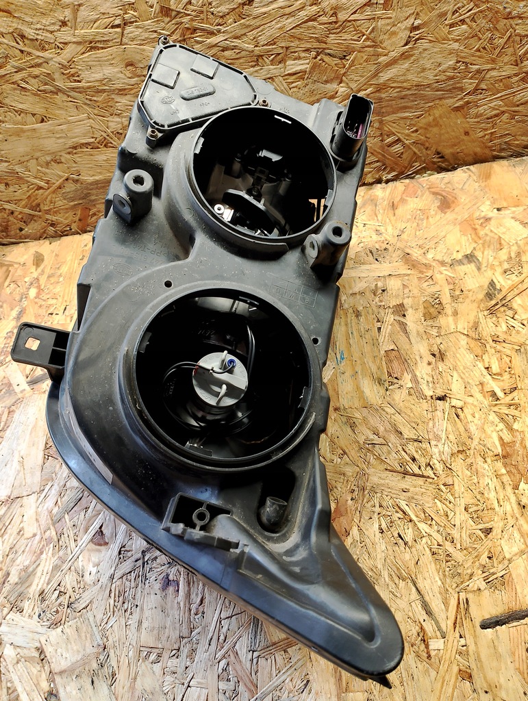 фото №7, Лампа лівий перед crafter 2e1941015