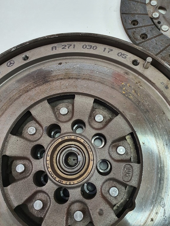 фото №2, Зчеплення повний двомасовий маховик mercedes r171 1.8k