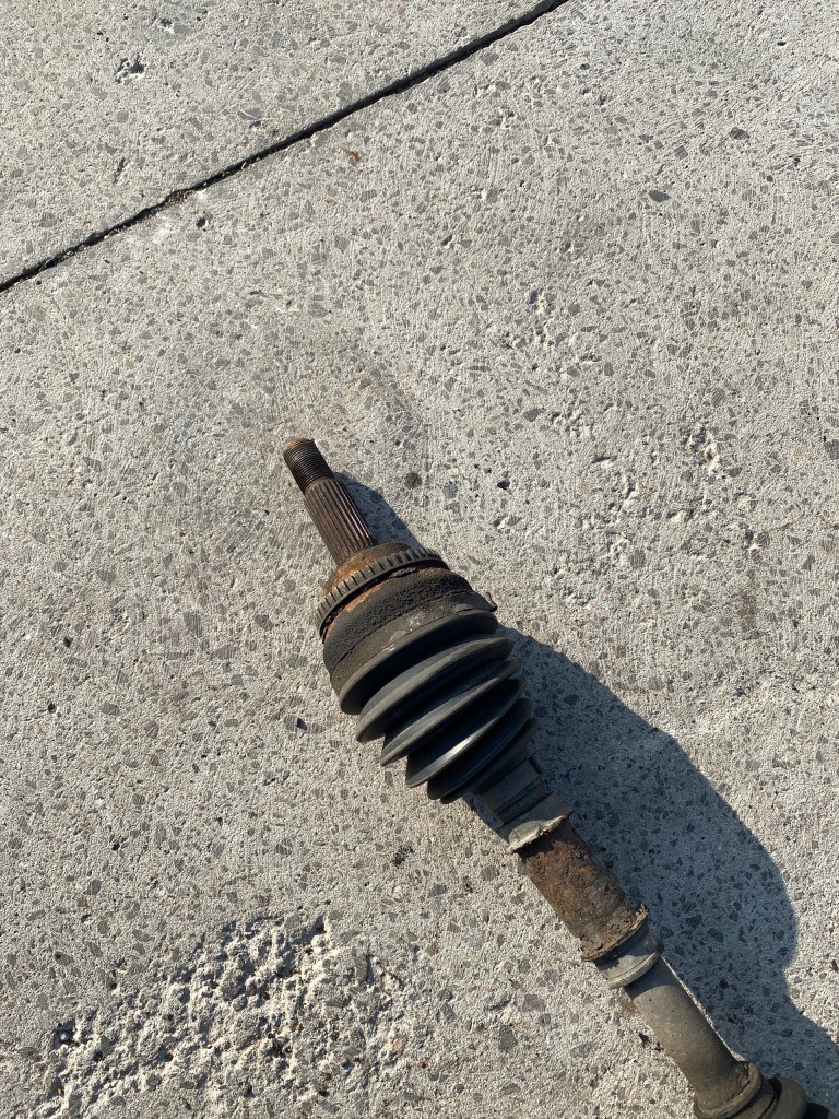 Привідний вал права довга toyota celica vii 1.8 Доставка