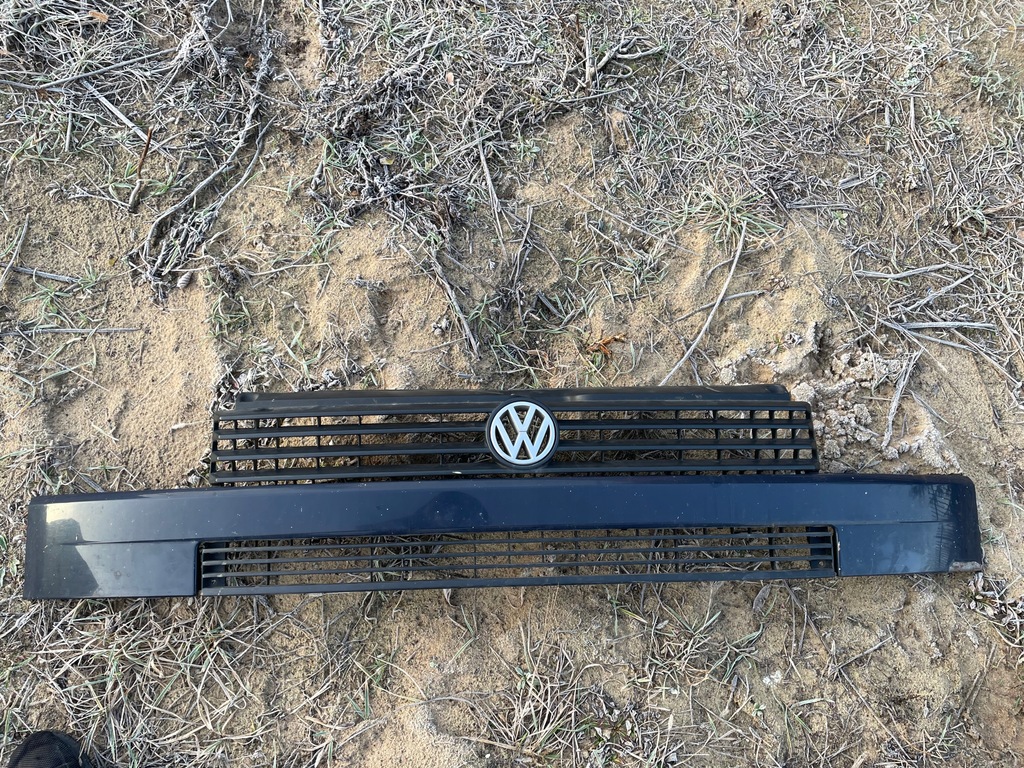 фото №1, Решётка радиатора решётка радиатора молдинг vw t4 transporter оригинал 01r
