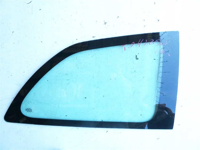 фото №1, Стекло кузовная задняя правая toyota yaris ii 3d