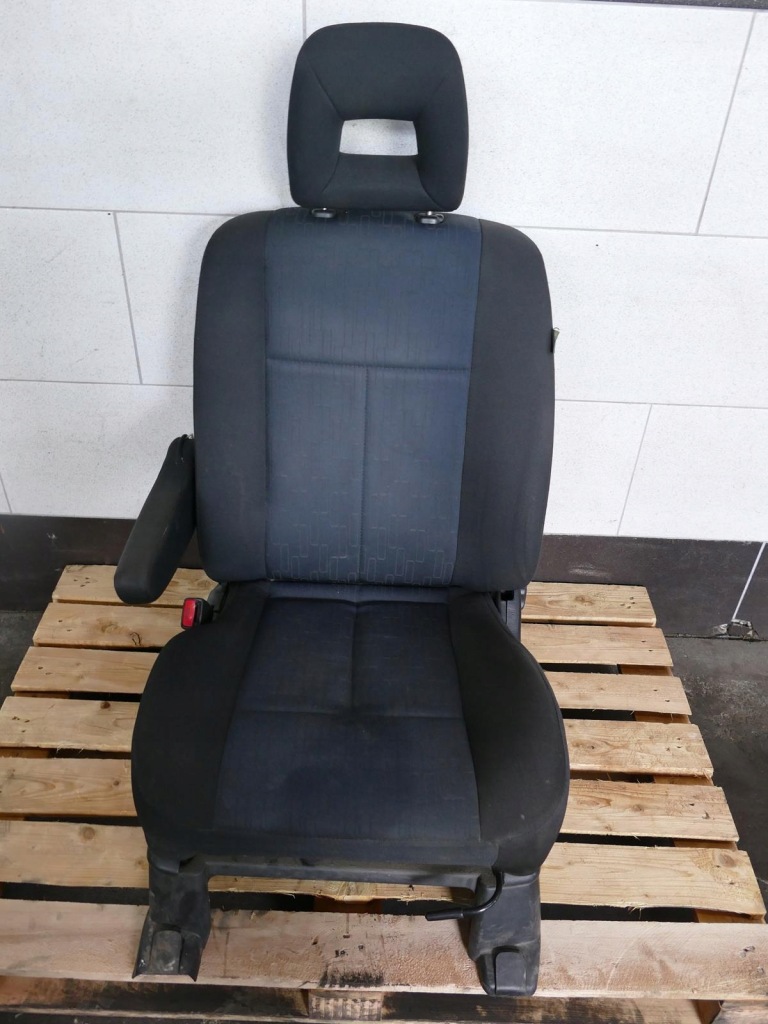 фото №1, Mazda mpv ii lift сиденье левый перед водителя с подогревом