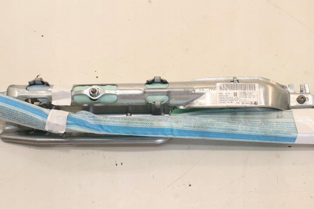 фото №5, Правая шторка безопасности 1t0880742m vw touran ii 2010-2015r