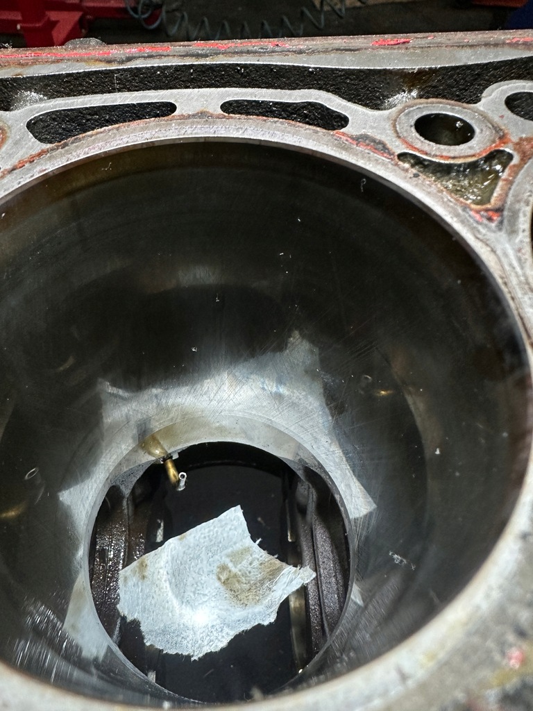 фото №7, Vw 2.0 tfsi cnt блок двигателя dół 06k103023n + опоры вала