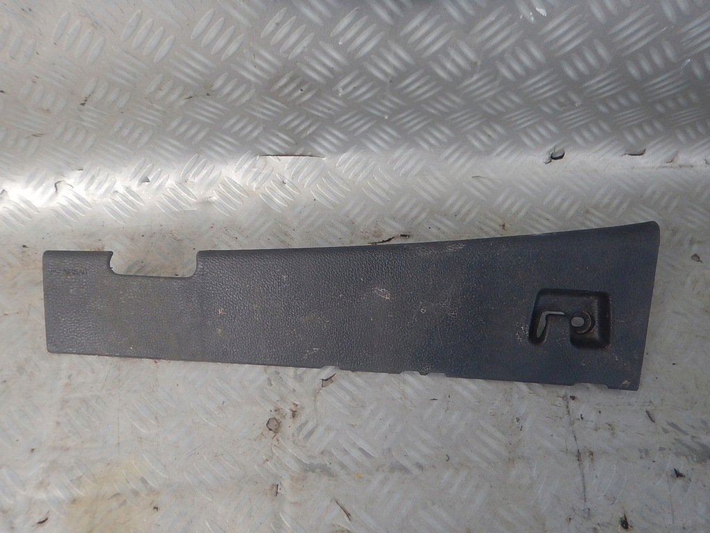 фото №1, Volvo s60 v70 ii lift правая защита обивка молдинг