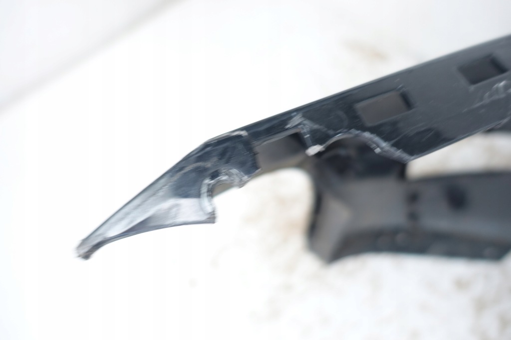 Tesla model 3 2017- бампер перед передний 1084168-00-d Доставка