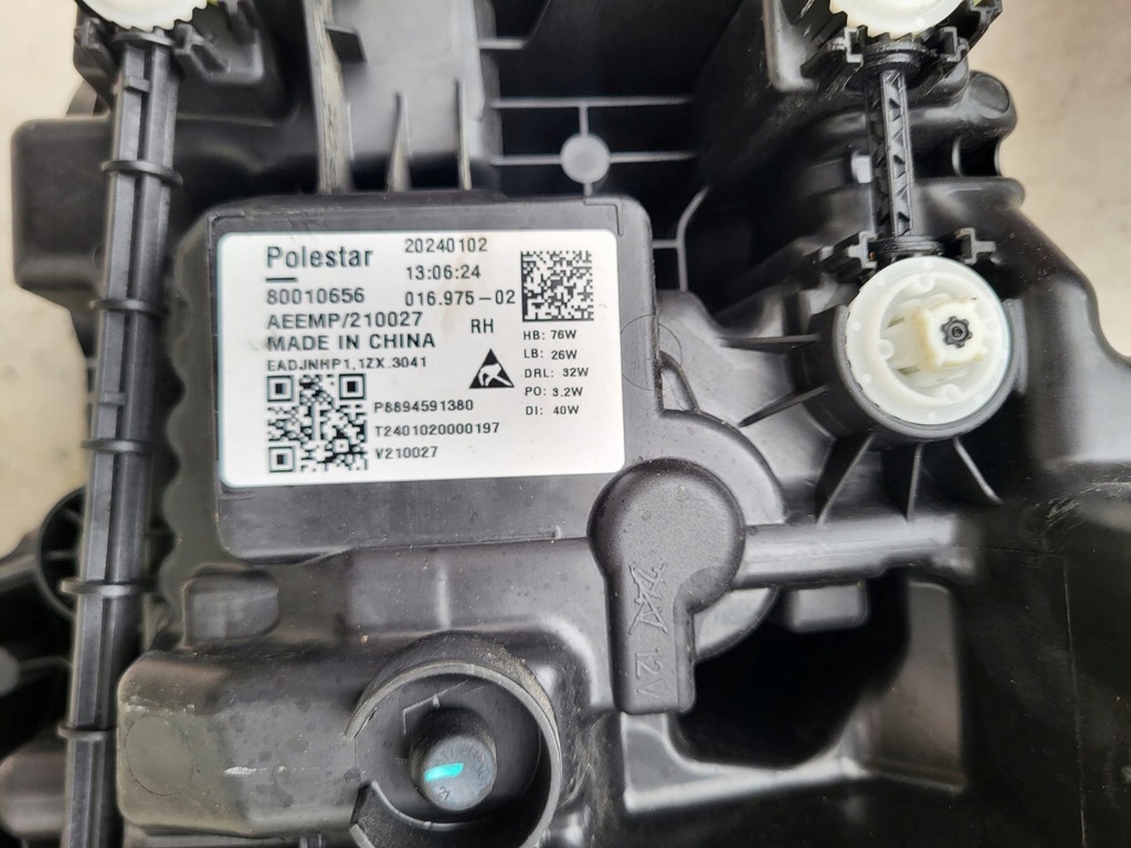 фото №10, Polestar 4 iv лампа права перед передня full led комплектна 80010656