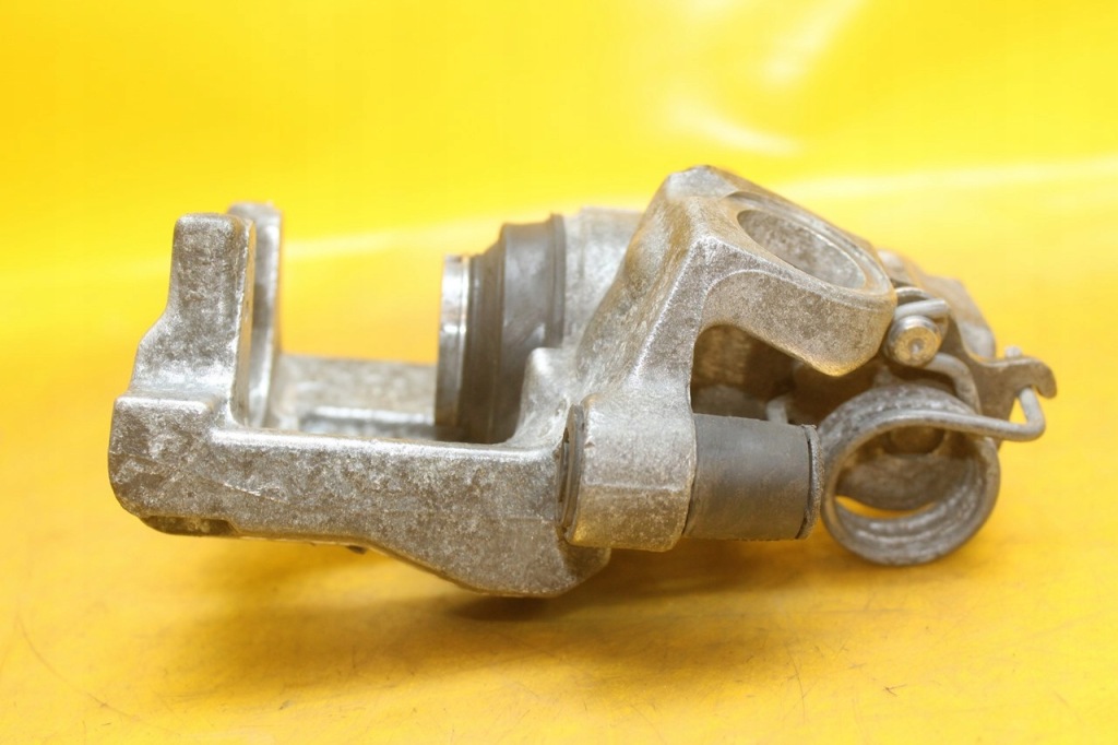 фото №9, Супорт гальмівний правий задня peugeot 508 i 9686561180