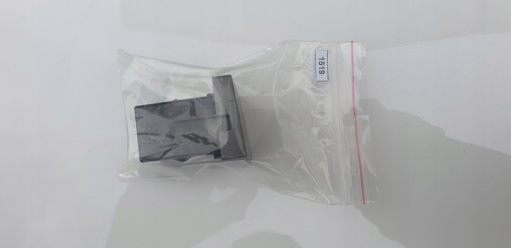 фото №13, Opel vectra c signum заглушка кнопка консолі панель панелі права